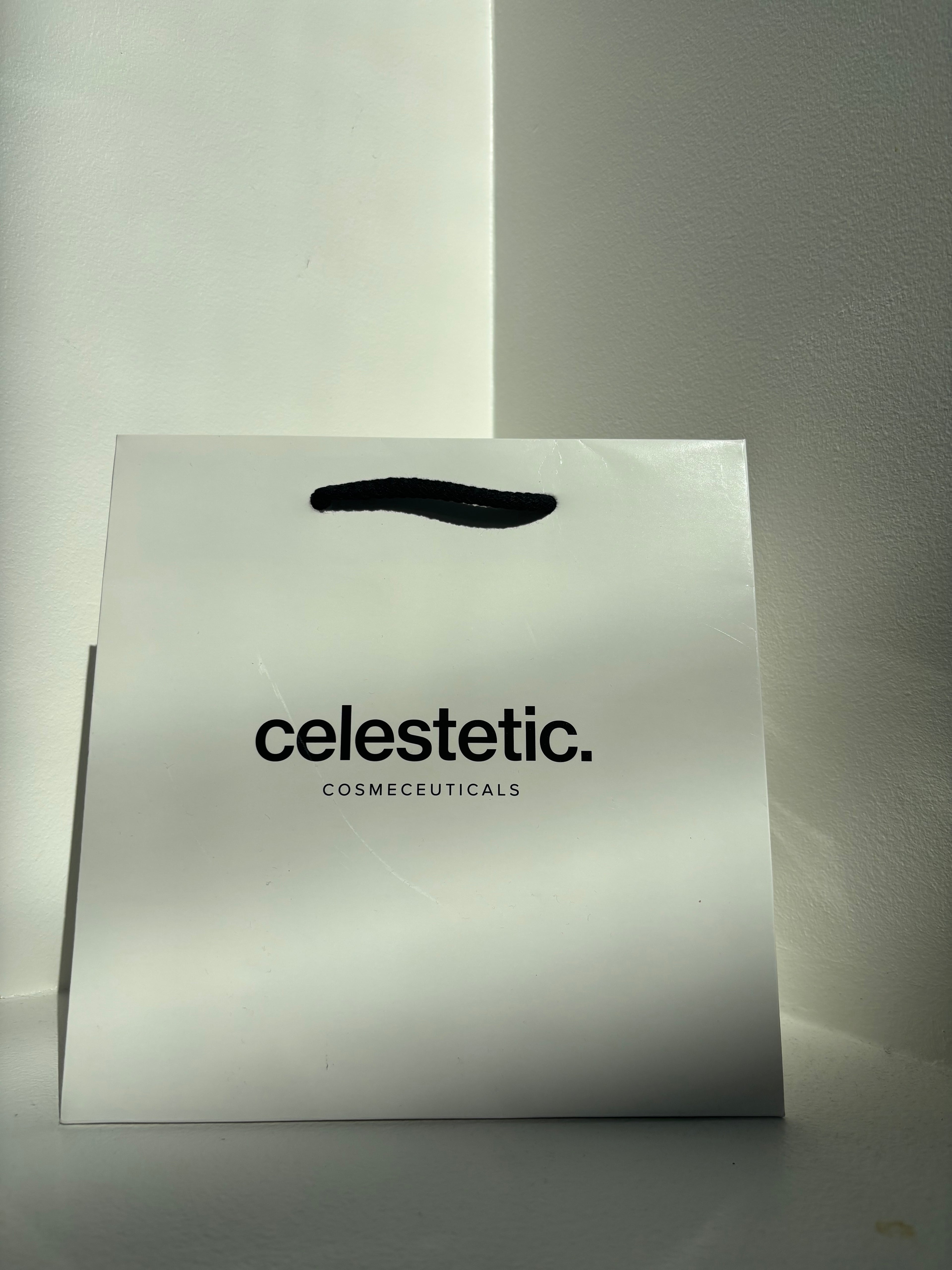 Celestetic paperikassi